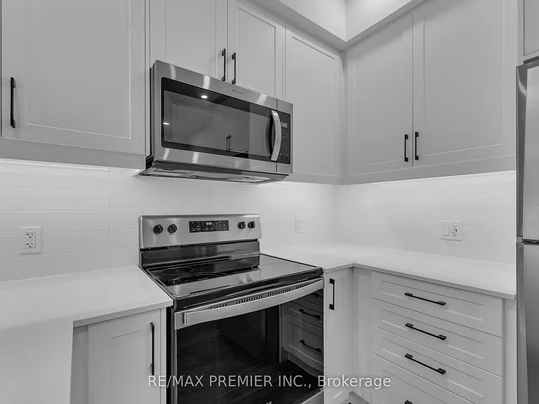 1000 Lackner Pl #215 — Photo 13