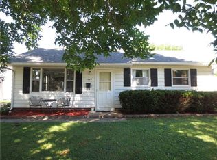 1007 17th St SW, Cedar Rapids, IA 52404