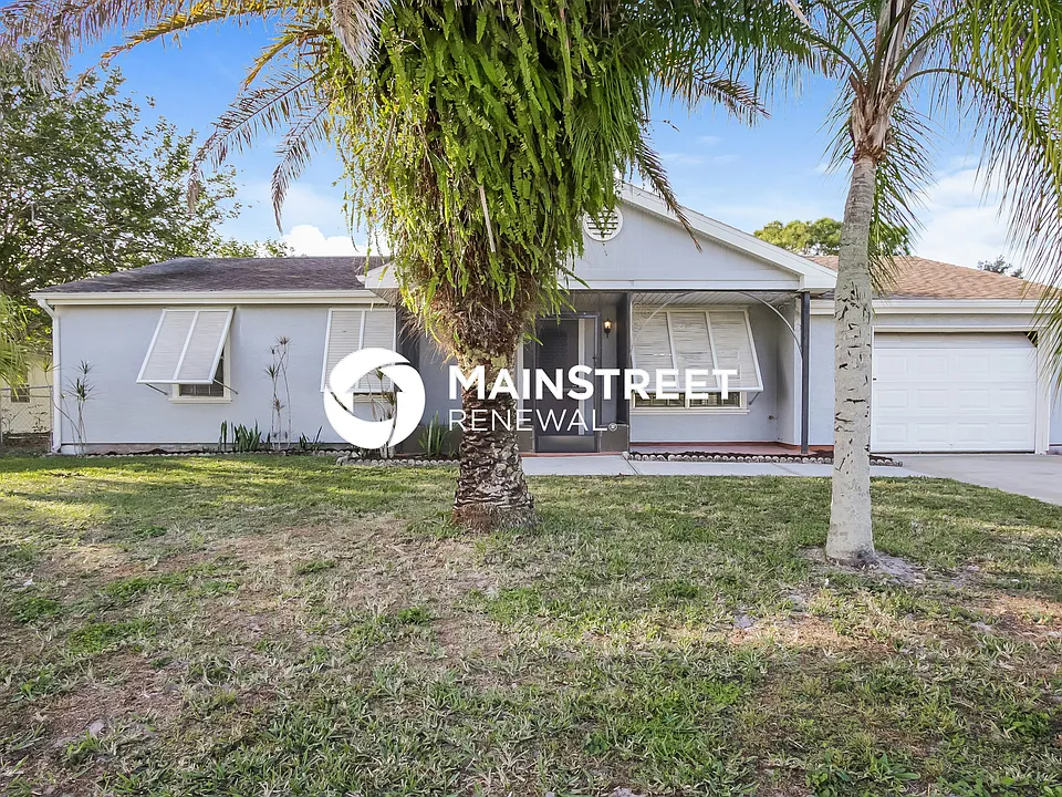 2680 Roxbury Cir