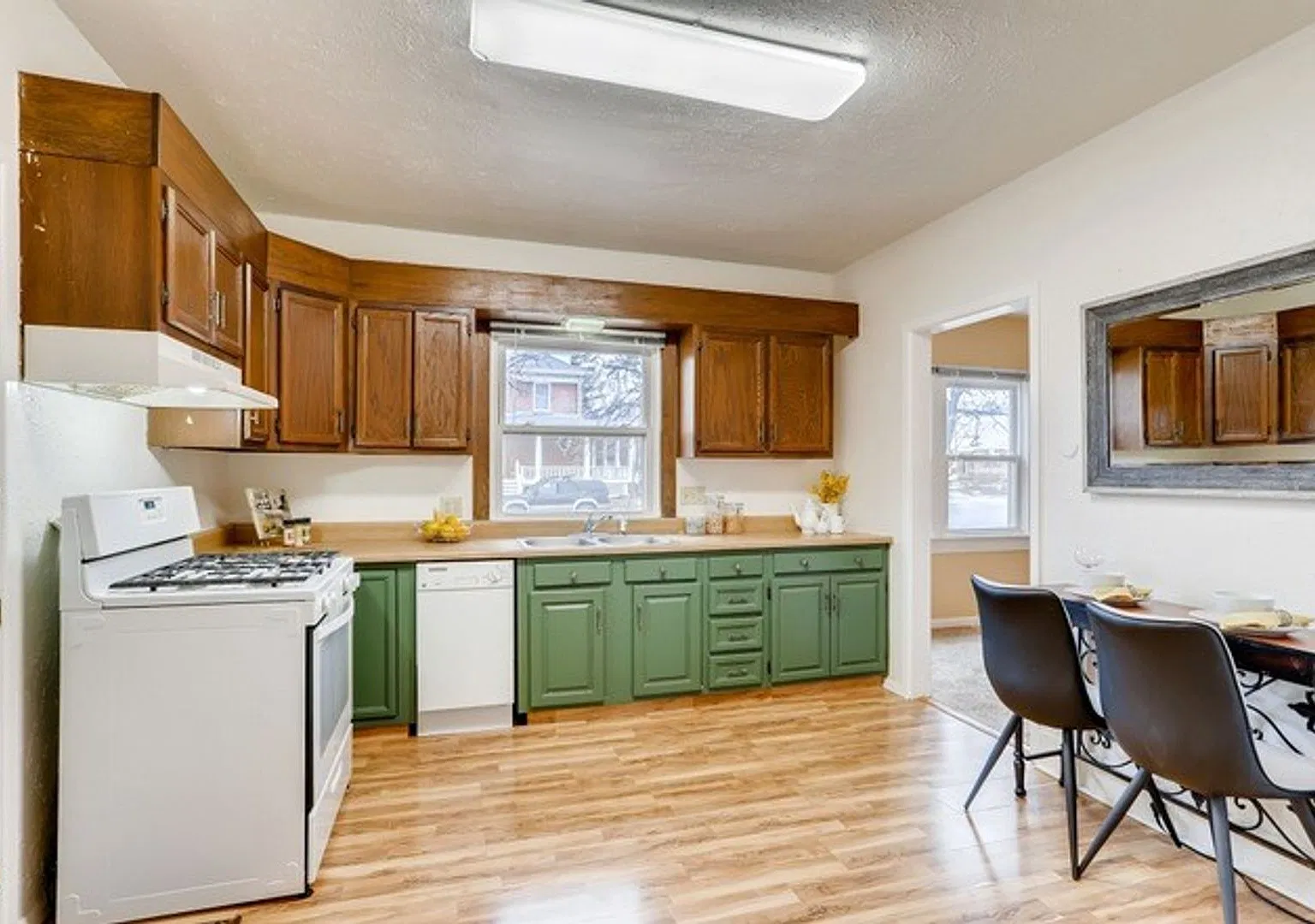 Pine Street House — Photo 1