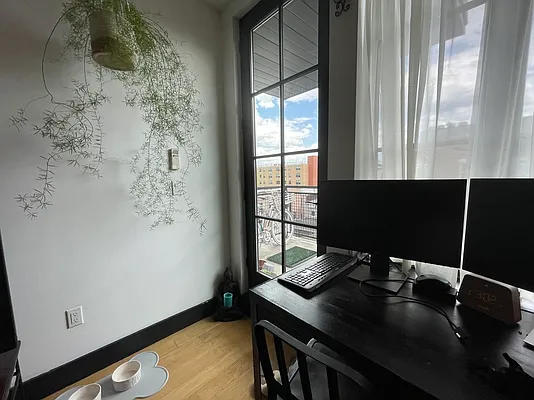 Rented by EXR | media 6