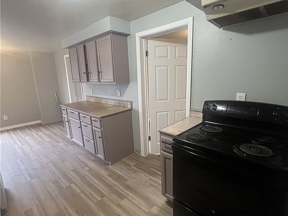 4th image of 13 Birch St