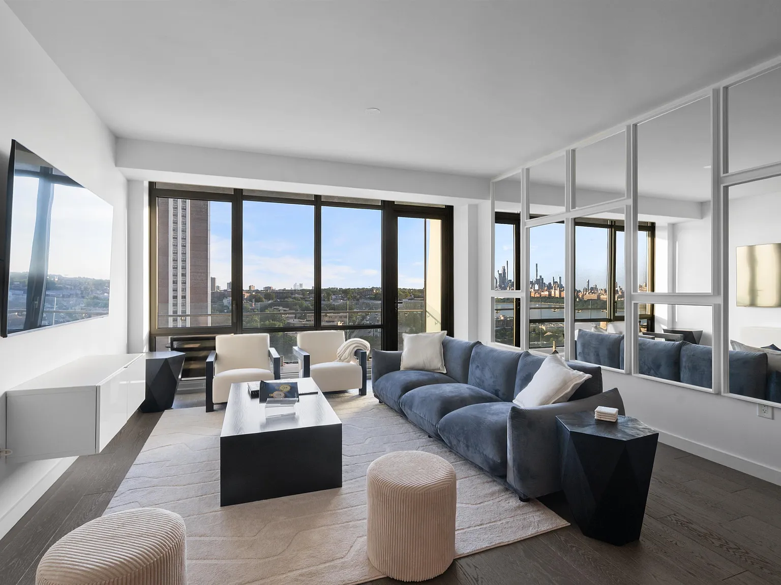 2 bed, 2.0 bath, $7,500 — Photo 2