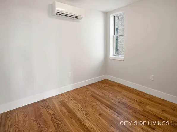 998 Carroll Street image 8 of 13