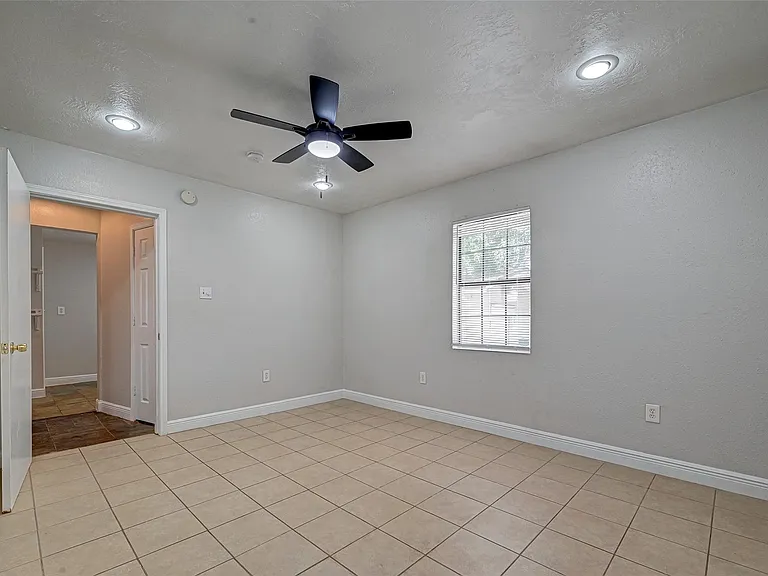 817 Eleanor St — Photo 25