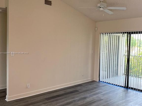5th image of 10111 W Sunrise Blvd APT 301