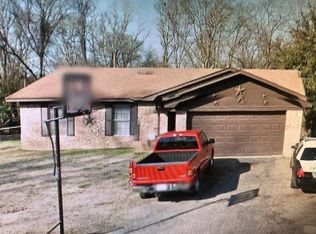 1227 Fuller Dr, Longview, TX 75602