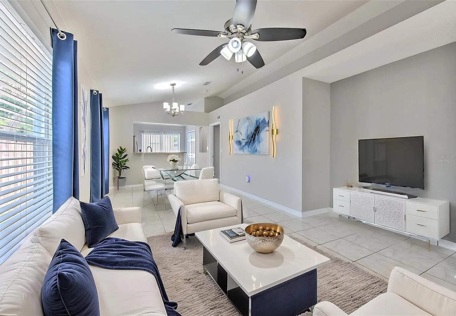 3 bed, 1130 sqft, $2,100 — Photo 2