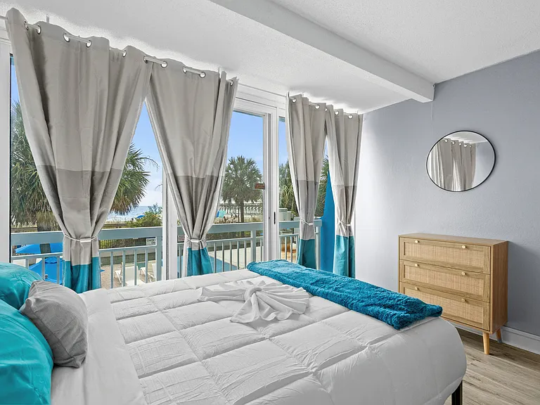 1304 N Ocean Blvd — Photo 24