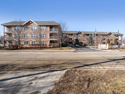 10 N Gilbert St APT 314, South Elgin, IL, 60177