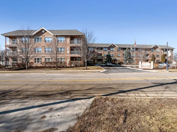 10 N Gilbert St APT 314, South Elgin, IL 60177