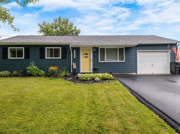 7888 Rinaldo Blvd E, Bridgeport, NY 13030