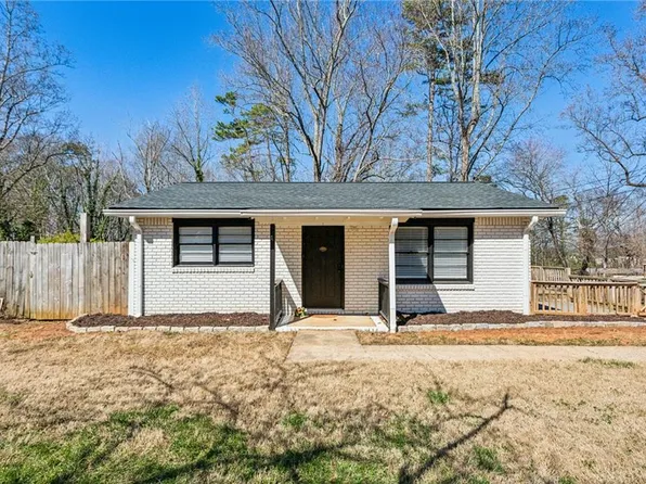 105 Huskins Rd, Canton, GA 30115