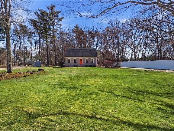 4th image of 47 Caroline Dr