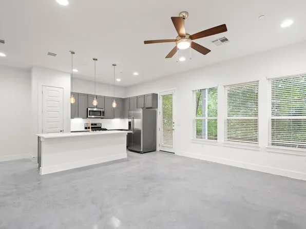 8922 Menchaca Rd #701, Austin, TX 78748