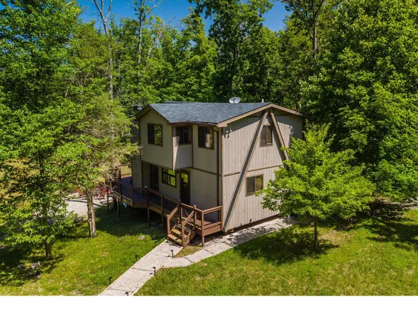 1164 Limberry Dr, Innsbrook, MO 63390