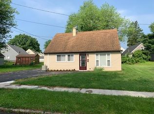 1127 Chestnut St, Middletown, PA 17057