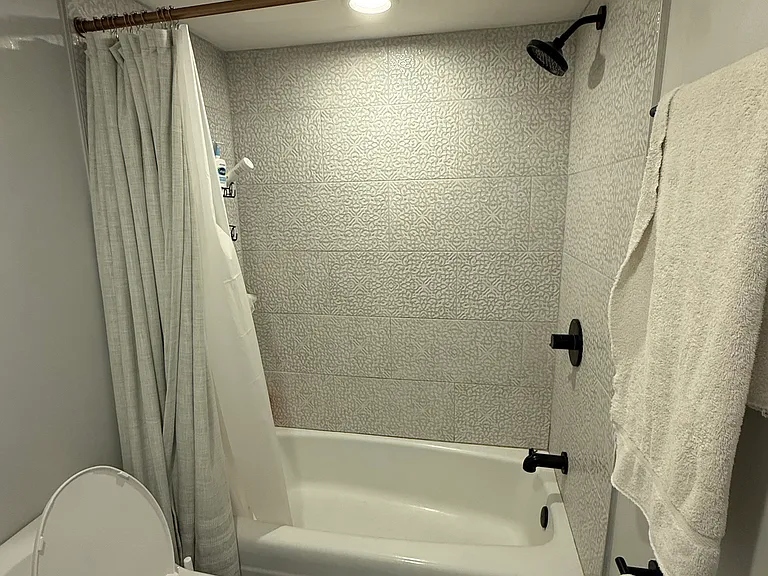 452 N Western Ave #1 — Photo 7