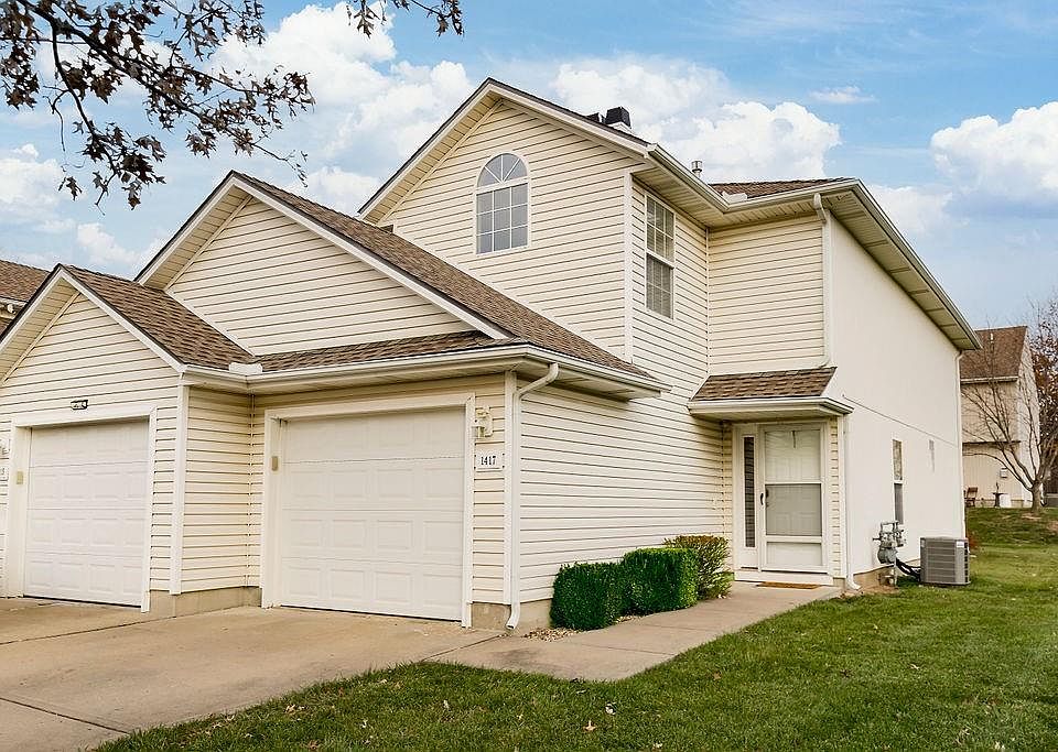 1st image of 1417 SE Norwood Dr #1417