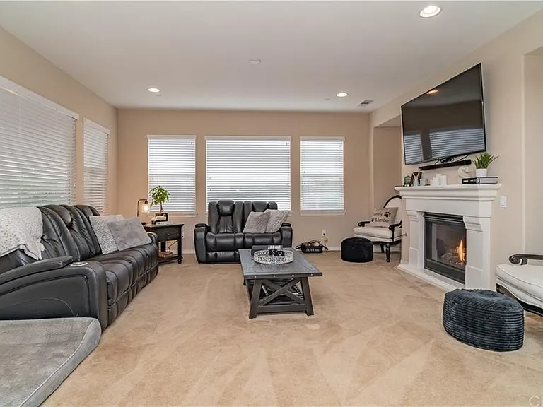 32561 Cherokee Rose St — Photo 13