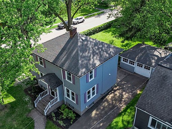 3rd image of 277 Sycamore St