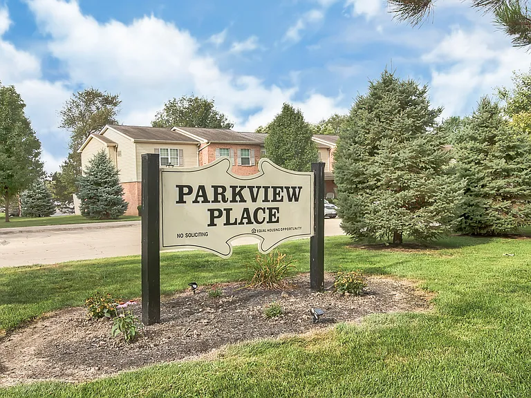 Parkview Place Apartments — Photo 11