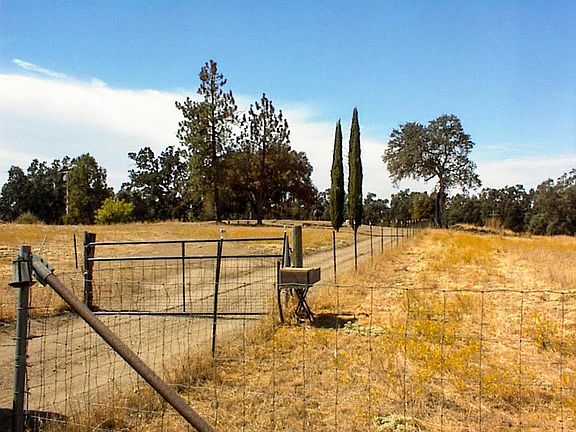 3rd image of 32351 Indian Guide Rd