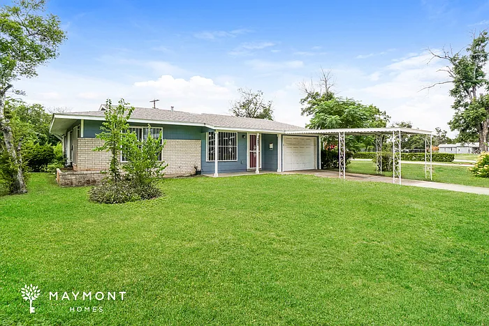 815 Upland Rd — Photo 1