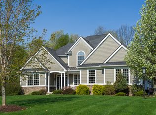 7505 Timber Ridge Ct, Dexter, MI 48130