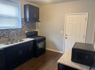 8234 S Maryland Avenue, Chicago, IL 60619