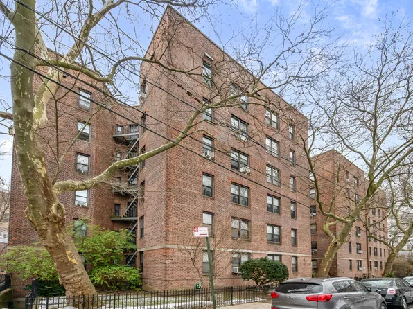 40 89th Street image 1 of 16