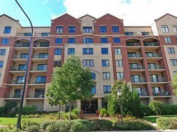 20 S Main St #3-312, Mount Prospect, IL 60056