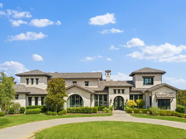914 Foxglove Trl, Fairview, TX 75069
