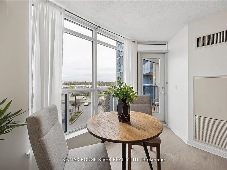 340 Watson St W #305 — Photo 14