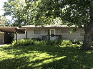 6906 SW Montara Pkwy, Topeka, KS 66619