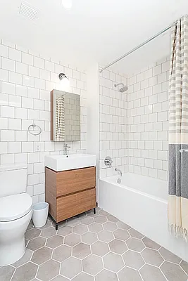 Rented by Living New York | media 22