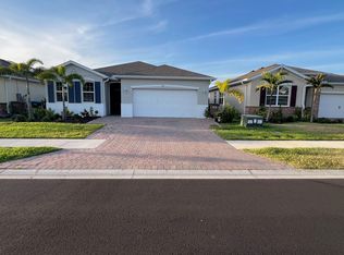 307 Spring Hill Lake Loop, Cape Coral, FL 33993