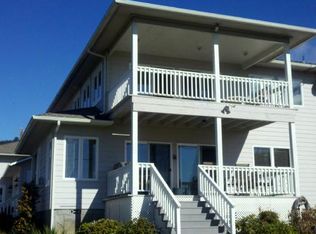 98694 Woodriff Ln, Brookings, OR 97415