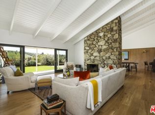 5011 Boda Pl, Woodland Hills, CA 91367