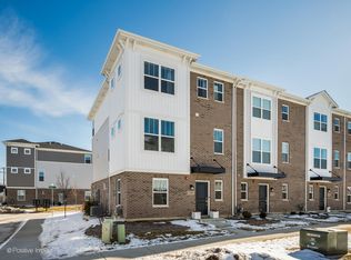 1080 Bogart St, Des Plaines, IL 60018