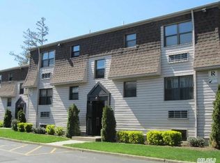 1329 Broadway APT Q10, Hewlett, NY 11557