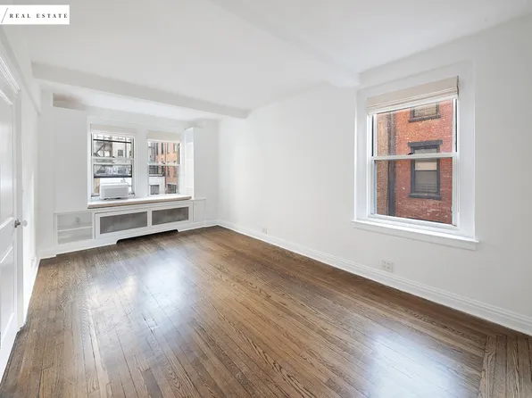 315 East 68th Street image 8 of 12