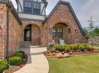 3301 Commons Ct, Edmond, OK 73034