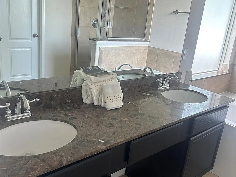 8407 N Broadleaf Ave — Photo 14