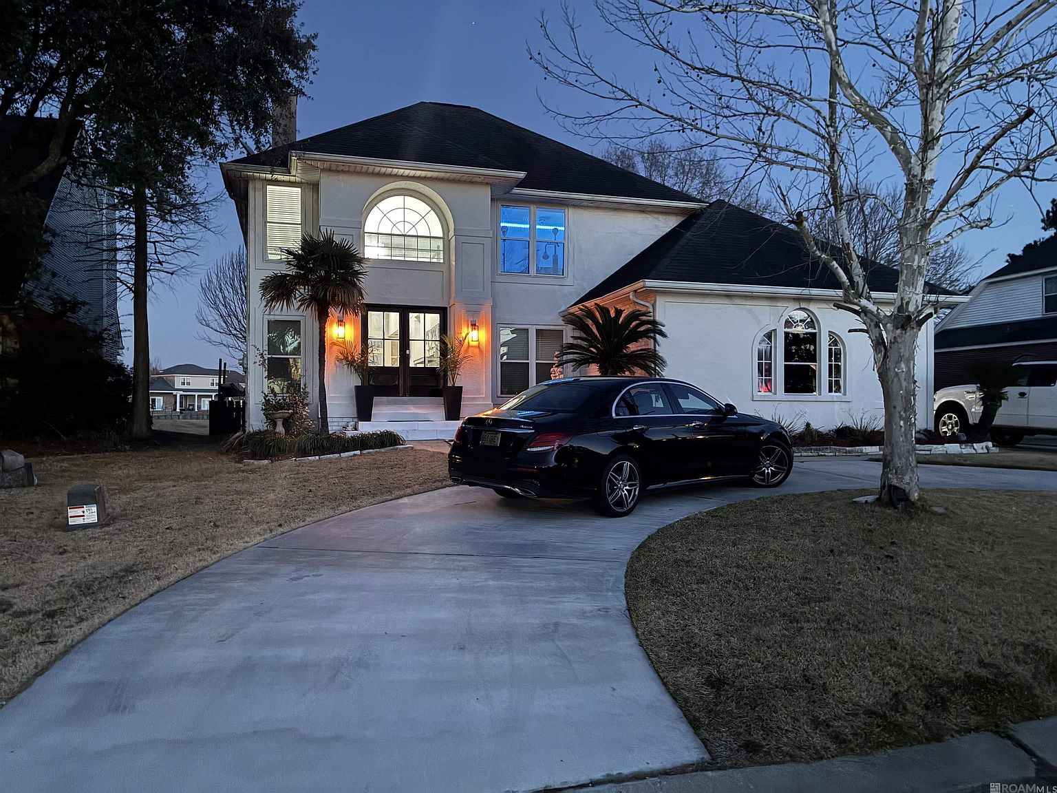 10 Mission Hills Dr
