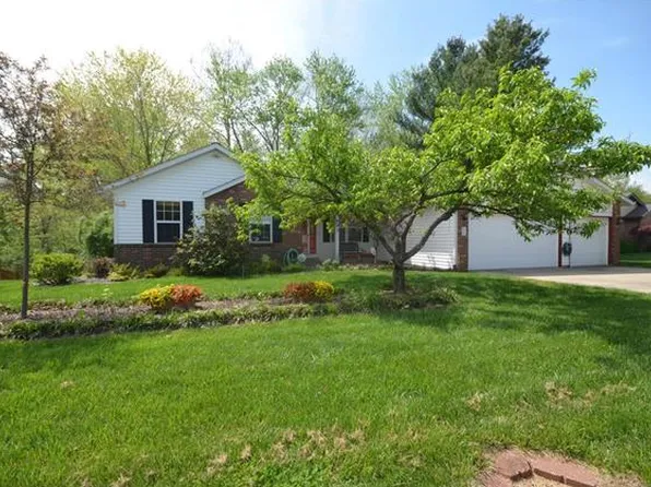 833 Deer Creek Rd, O Fallon, IL 62269