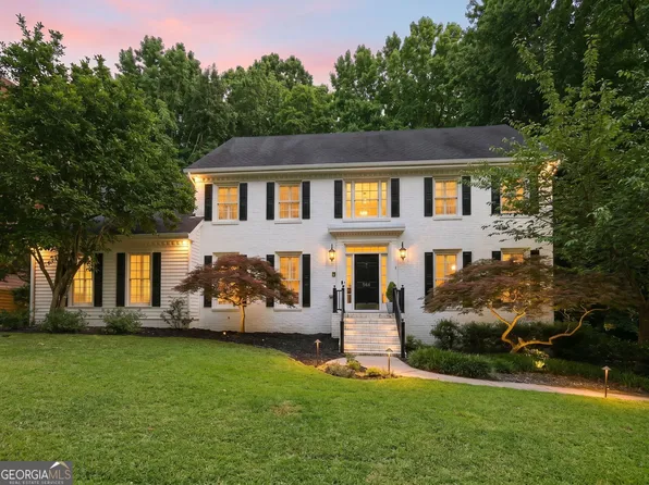 898 Byrnwyck Rd, Atlanta, GA 30319