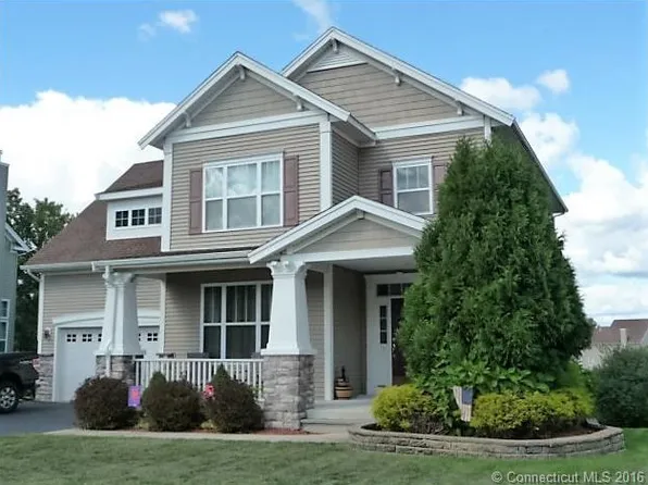 15 Pondside Dr, Wallingford, CT 06492