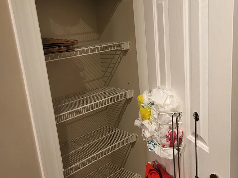 407 S Elgin Ct — Photo 14