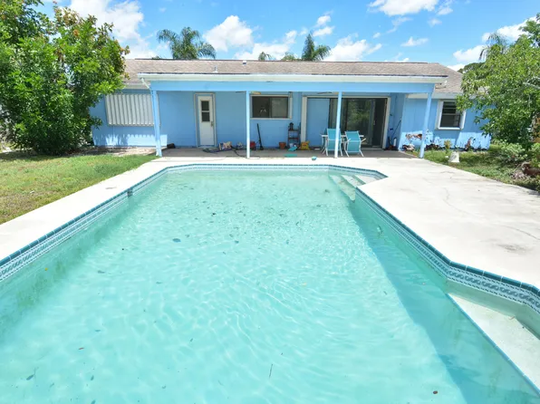 420 SE Streamlet Avenue, Port St Lucie, FL 34983